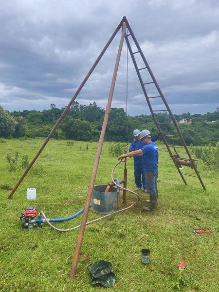 Execução de sondagem a percussão SPT